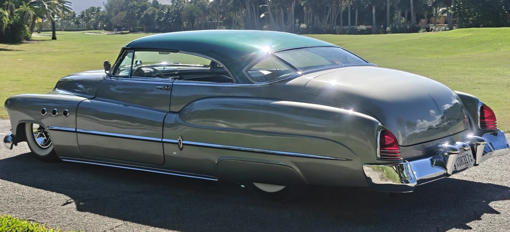 Buick-Riviera-1952-Green-Green-1
