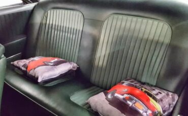 Buick-Riviera-1952-Green-Green-11