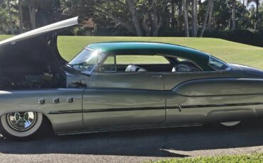 Buick-Riviera-1952-Green-Green-3