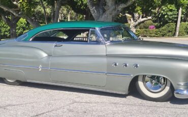 Buick-Riviera-1952-Green-Green