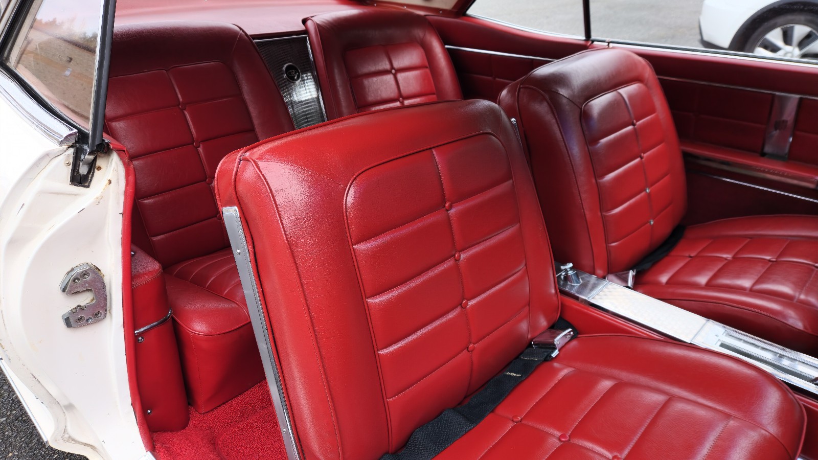 Buick-Riviera-1964-15