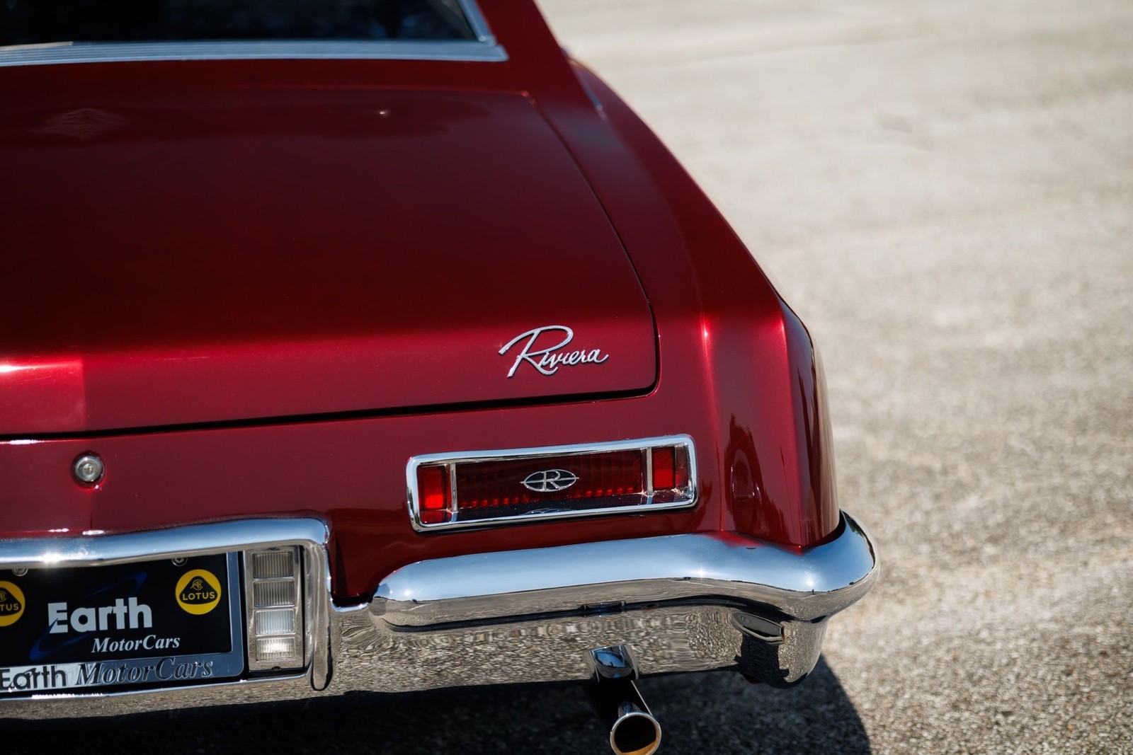 Buick-Riviera-1964-2D-Coupe-30