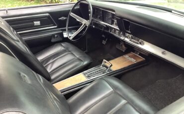 Buick-Riviera-1968-Gold-Black-11