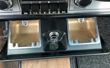 Buick-Riviera-1968-Gold-Black-7