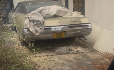 Buick-Riviera-1968-Gold-Black-8