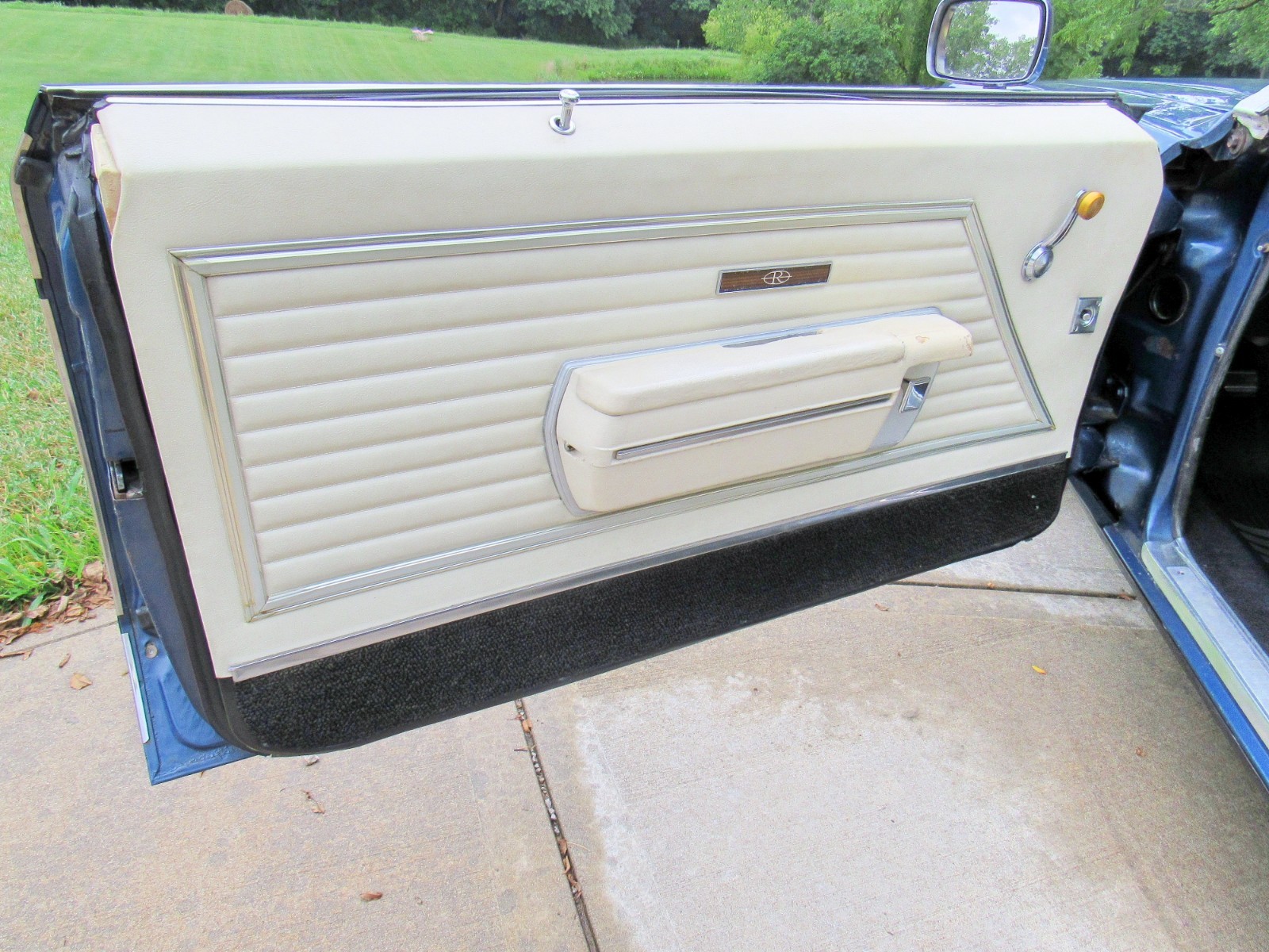 Buick-Riviera-1969-Coupe-12