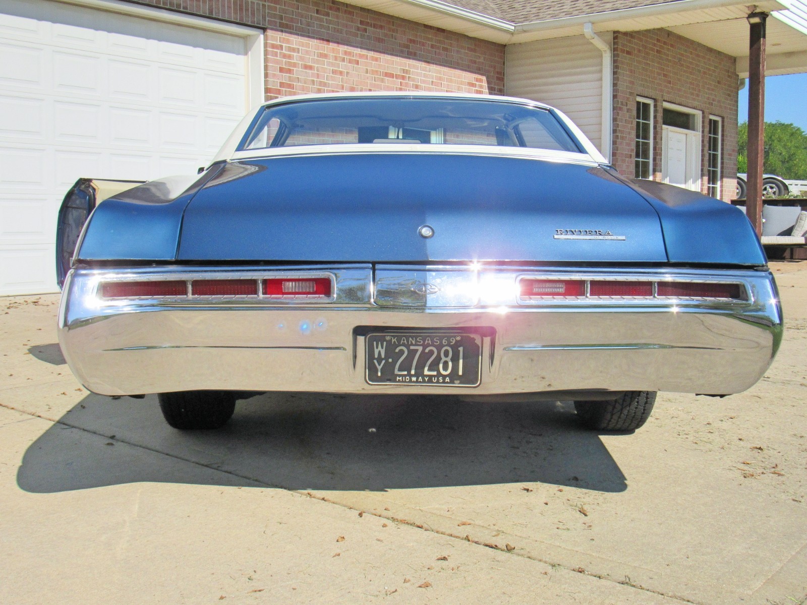 Buick-Riviera-1969-Coupe-24