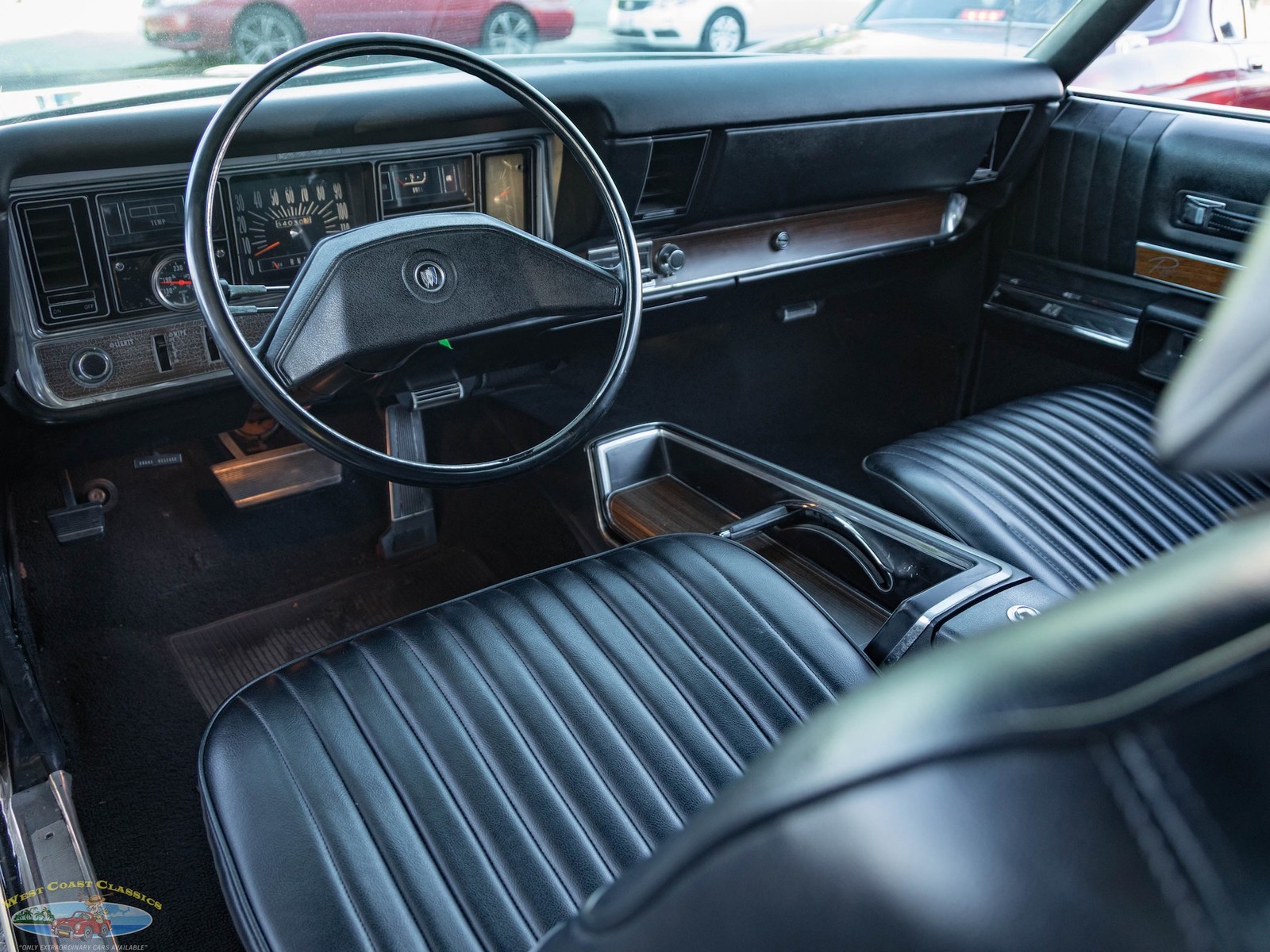 Buick-Riviera-1970-2-Door-Hardtop-32