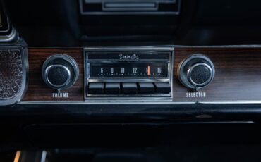 Buick-Riviera-1970-2-Door-Hardtop-38