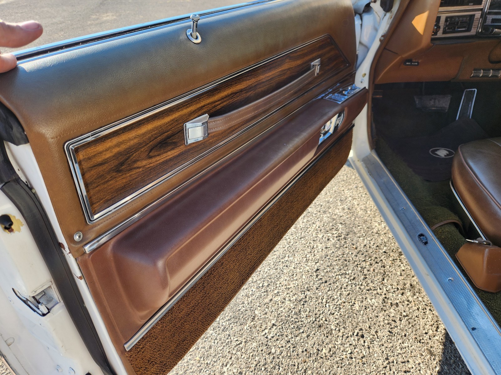 Buick-Riviera-1972-17