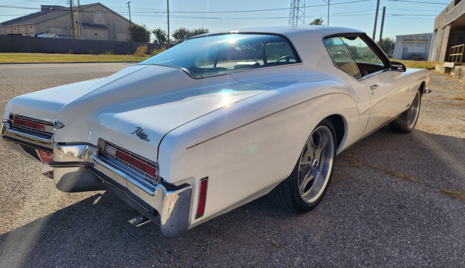 Buick-Riviera-1972-5