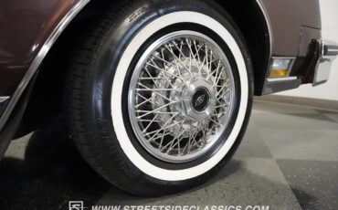 Buick-Riviera-1983-Hardtop-31