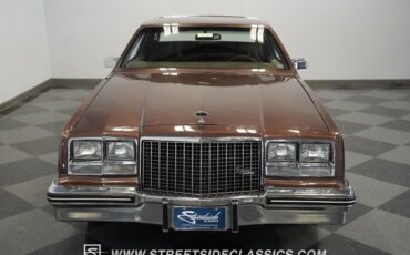 Buick-Riviera-1983-Hardtop-6