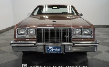 Buick-Riviera-1983-Hardtop-7