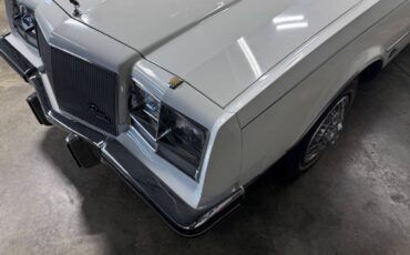 Buick-Riviera-1985-COUPE-15