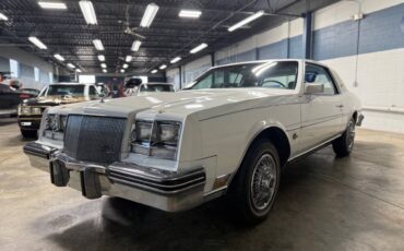 Buick-Riviera-1985-COUPE-3