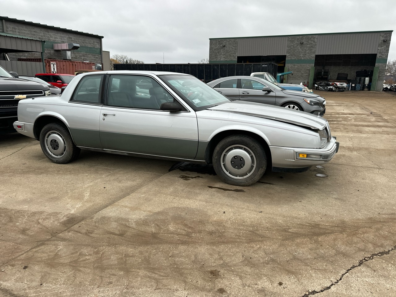Buick Riviera 1986 Coupe