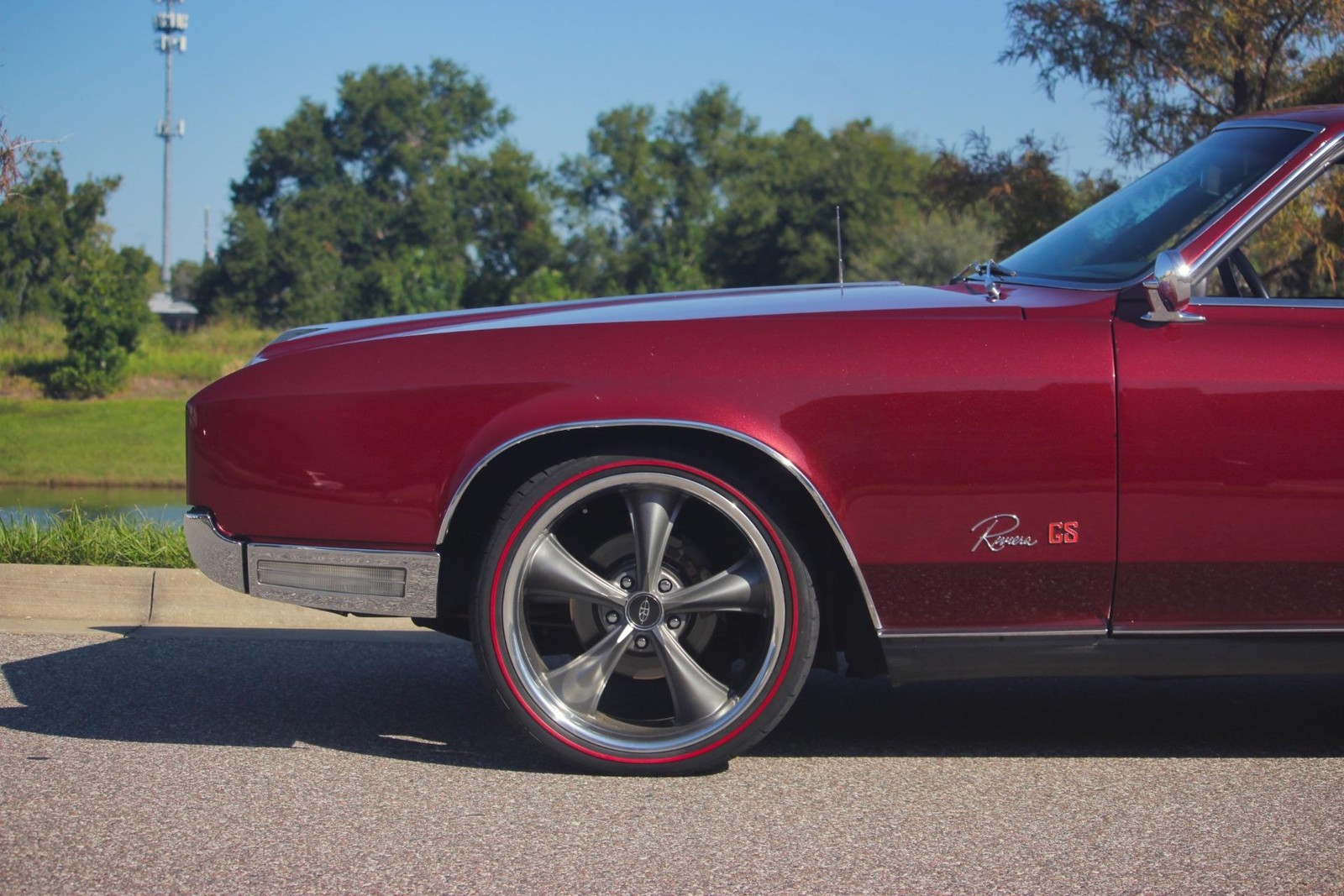 Buick-Riviera-GS-1966-2-Door-27