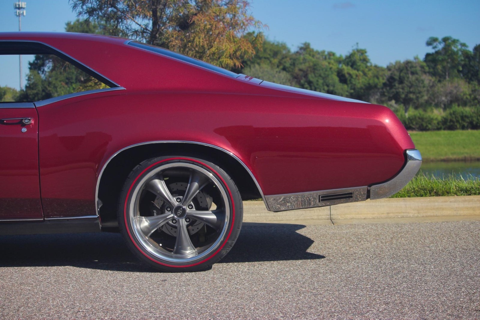 Buick-Riviera-GS-1966-2-Door-29