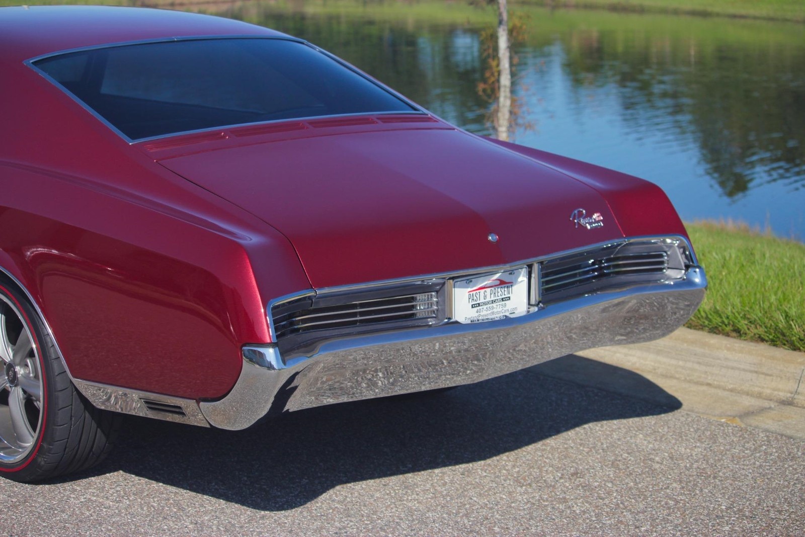 Buick-Riviera-GS-1966-2-Door-30