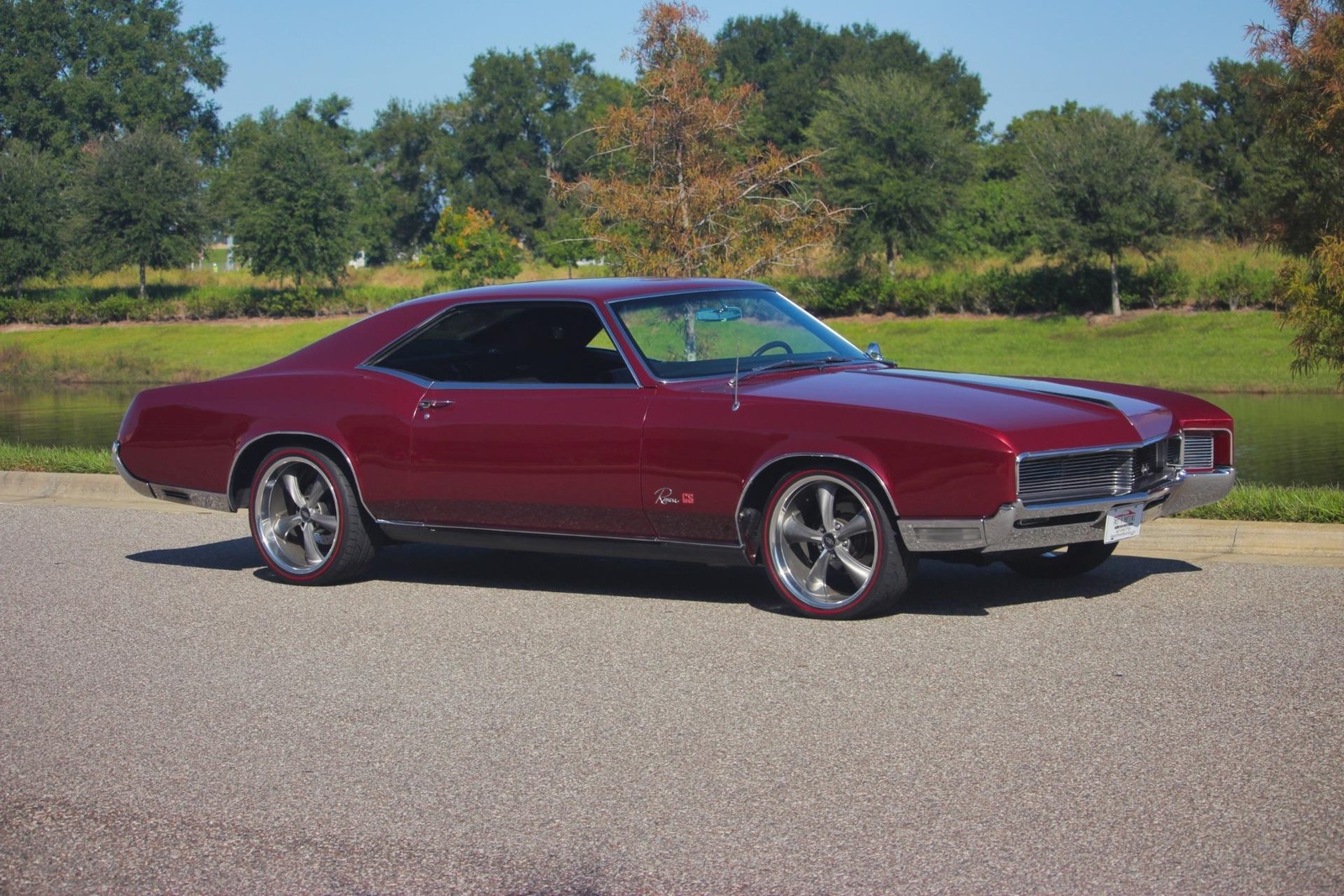Buick-Riviera-GS-1966-2-Door-32