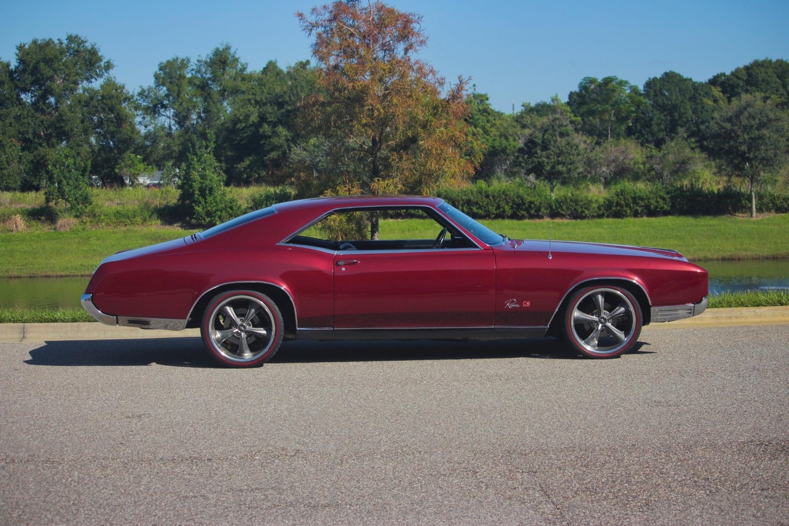 Buick-Riviera-GS-1966-2-Door-34