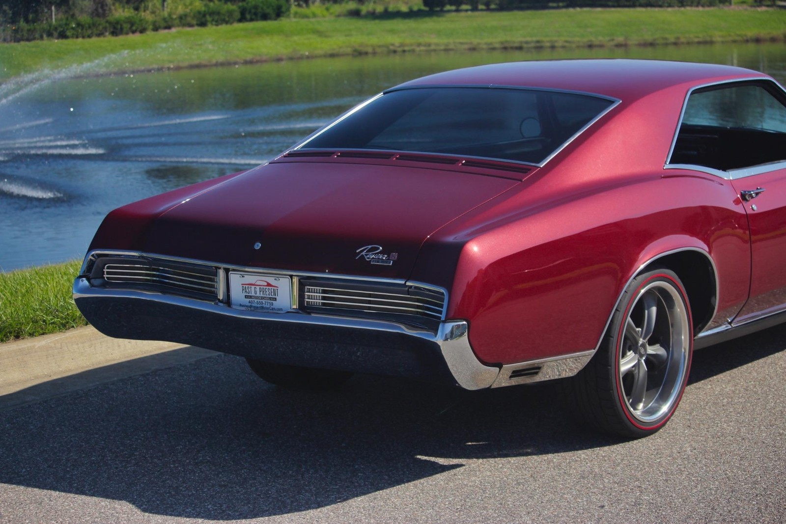 Buick-Riviera-GS-1966-2-Door-39