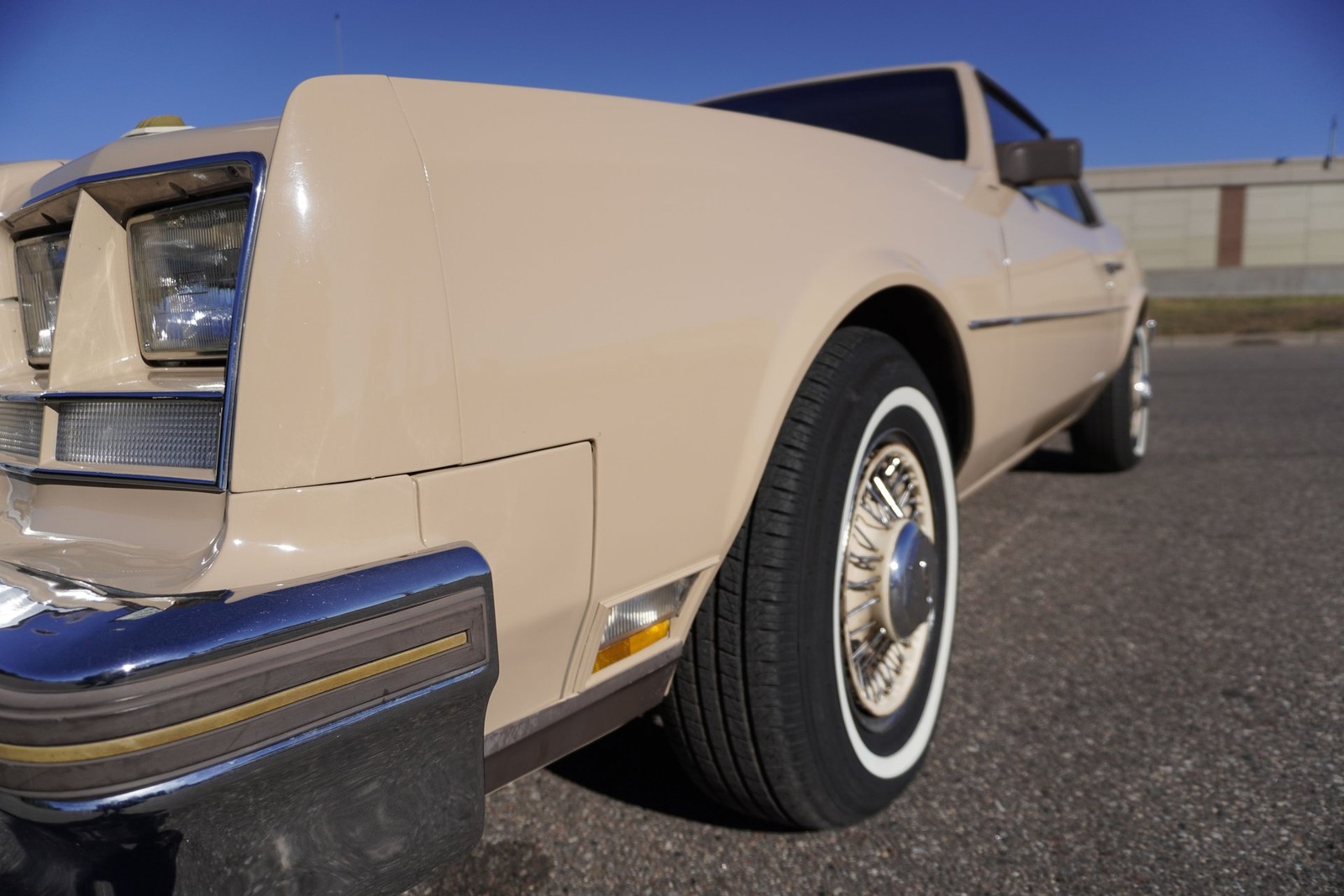 Buick-Riviera-XX-Anniversary-Edition-1983-Coupe-18