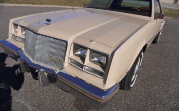 Buick-Riviera-XX-Anniversary-Edition-1983-Coupe-19