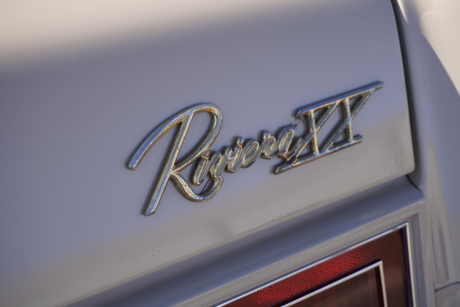 Buick-Riviera-XX-Anniversary-Edition-1983-Coupe-38