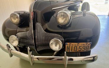 Buick-Roadmaster-1939-Sedan-11