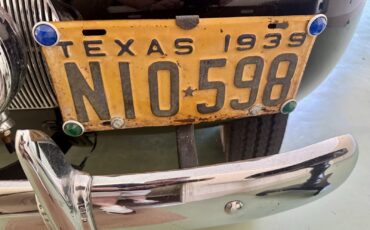 Buick-Roadmaster-1939-Sedan-12