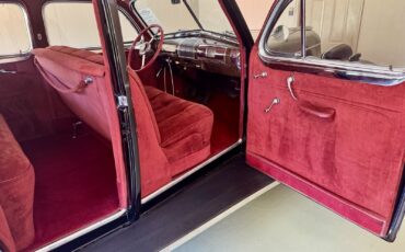 Buick-Roadmaster-1939-Sedan-26