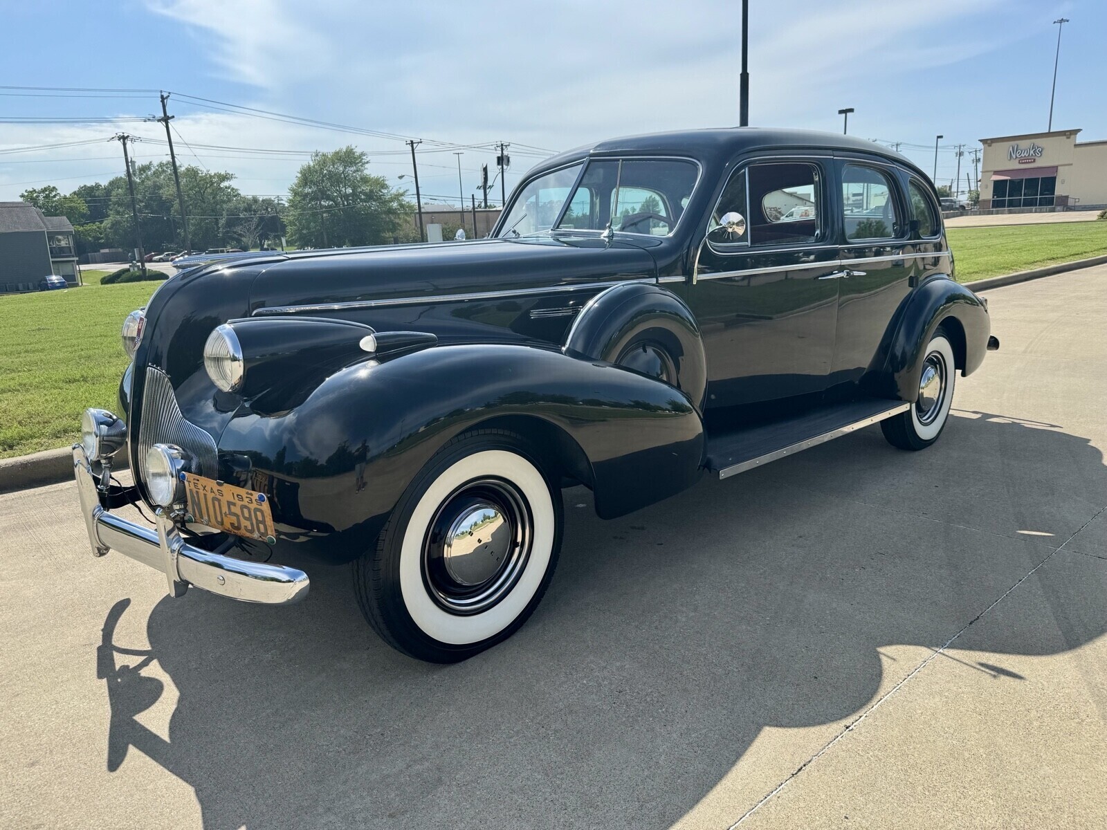 Buick-Roadmaster-1939-Sedan-4
