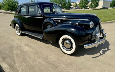 Buick-Roadmaster-1939-Sedan-5