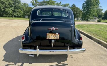 Buick-Roadmaster-1939-Sedan-7