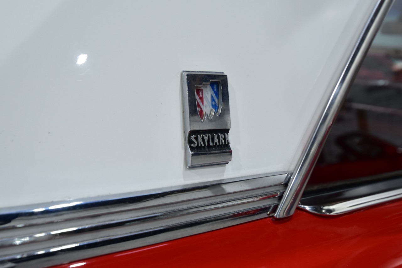Buick-Skylark-1963-Classic-Car-14