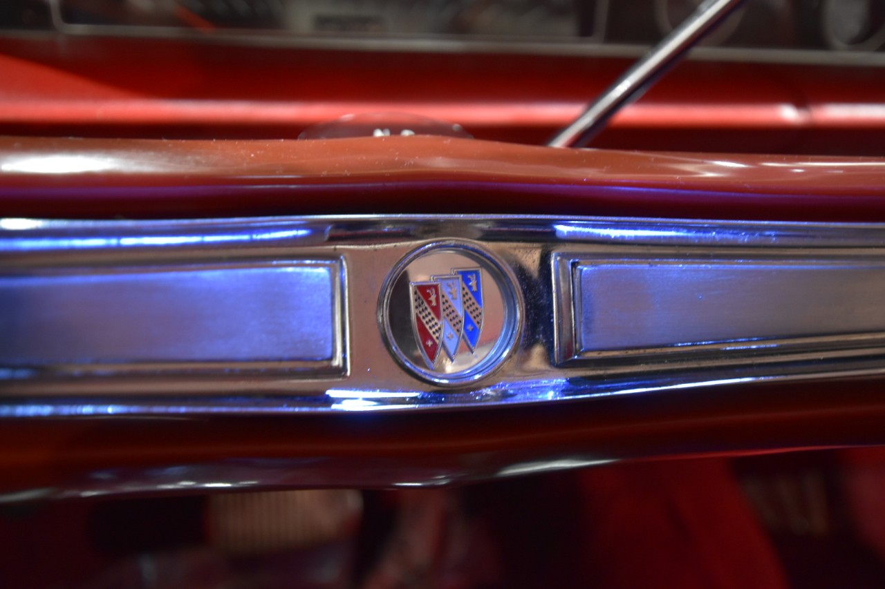 Buick-Skylark-1963-Classic-Car-30