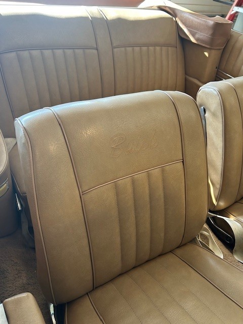 Buick-Skylark-1964-Convertible-11