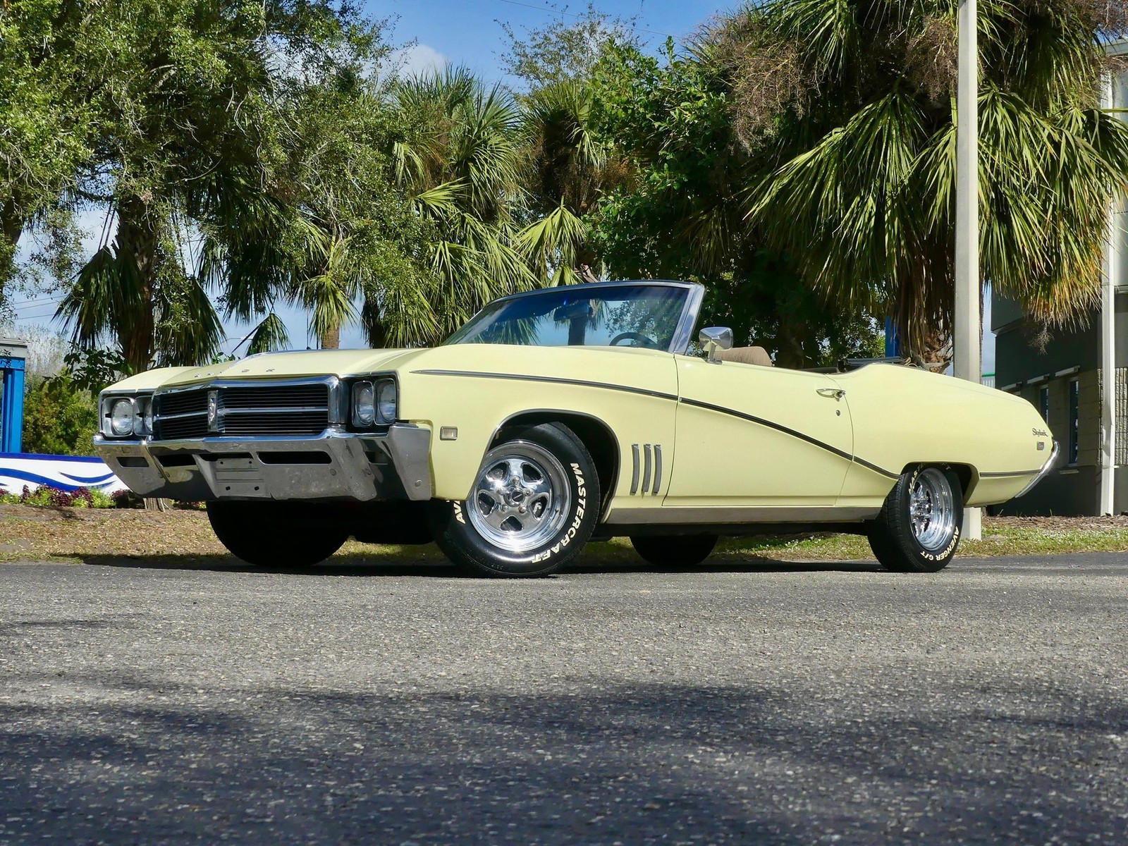 Buick-Skylark-1969-Convertible-11