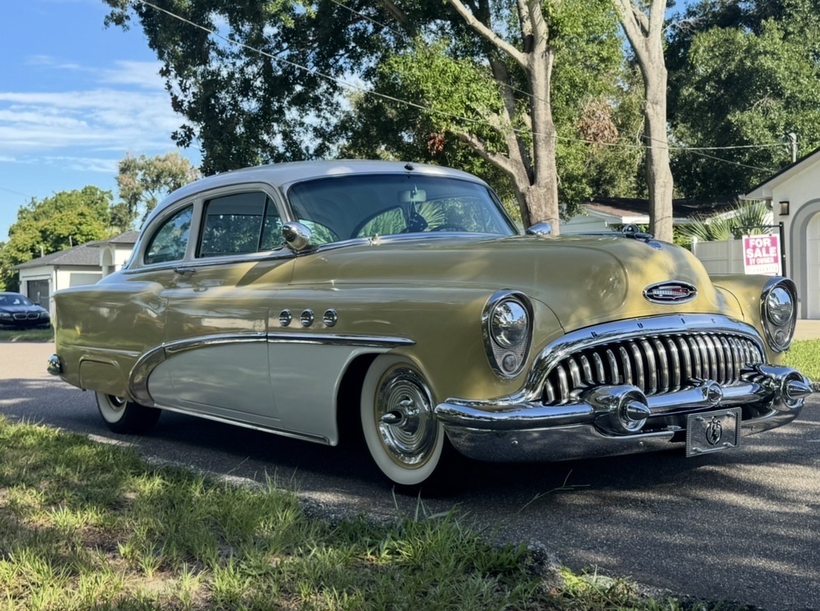 Buick-Special-1953-Coupe