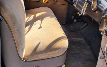 Buick-Super-1947-Sedan-11