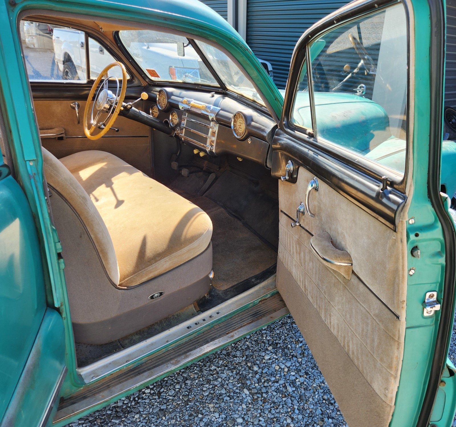 Buick-Super-1947-Sedan-13