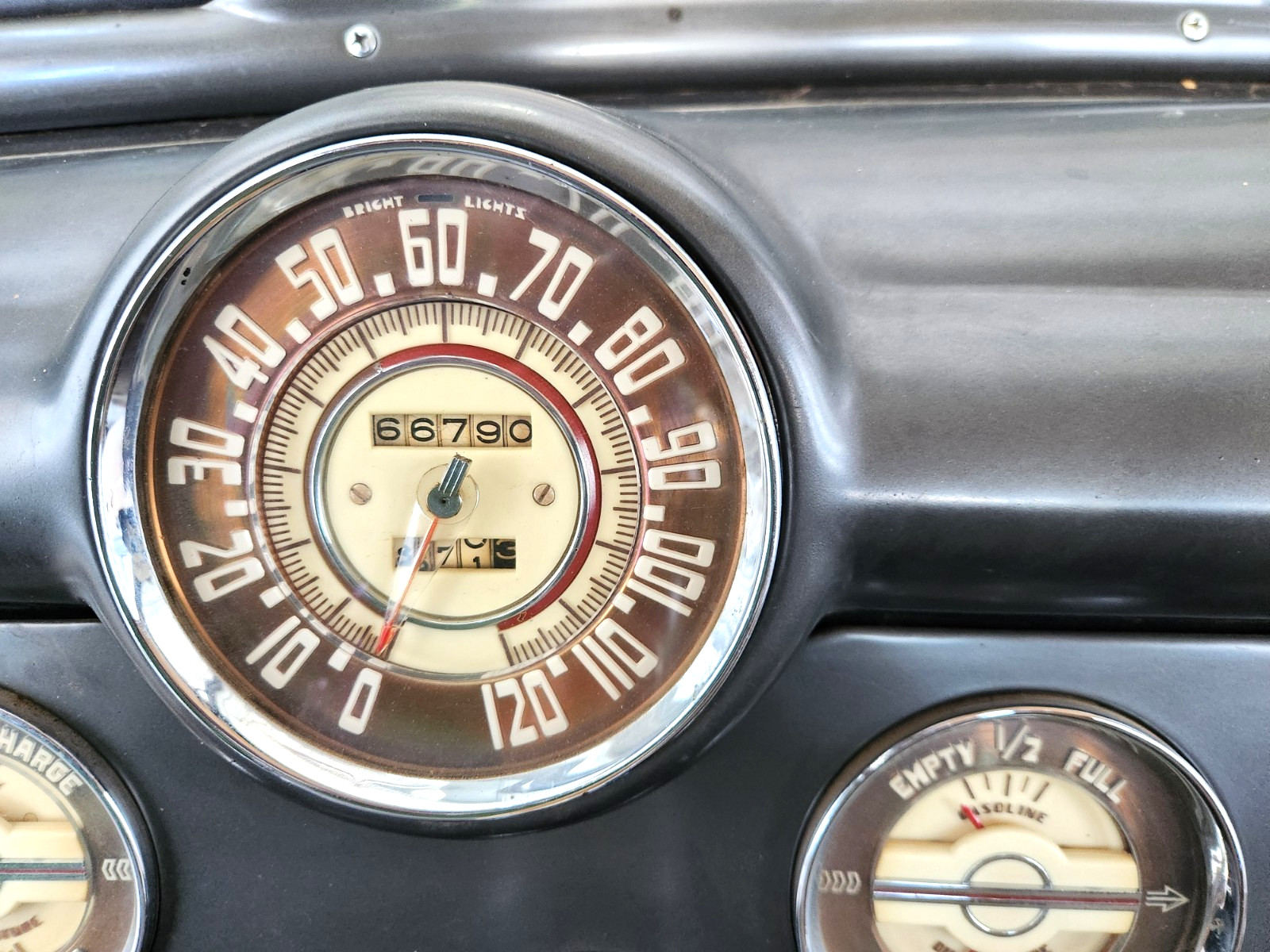 Buick-Super-1947-Sedan-4