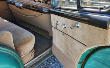 Buick-Super-1947-Sedan-9