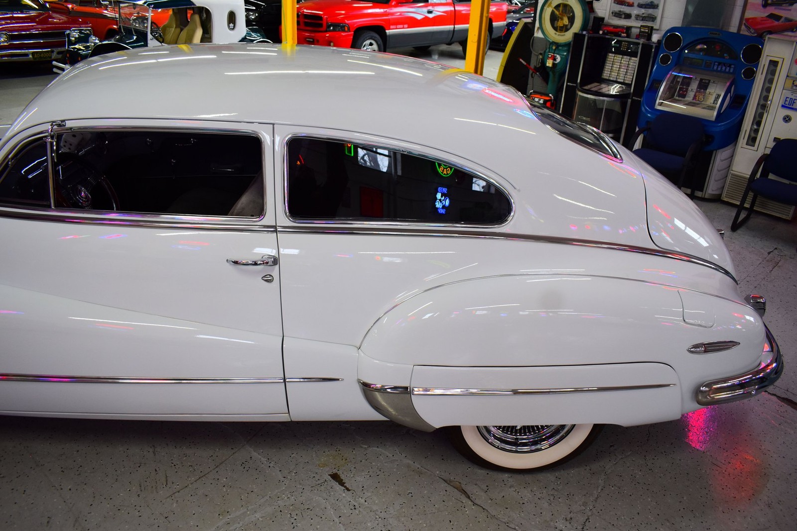 Buick-Super-1948-Coupe-17