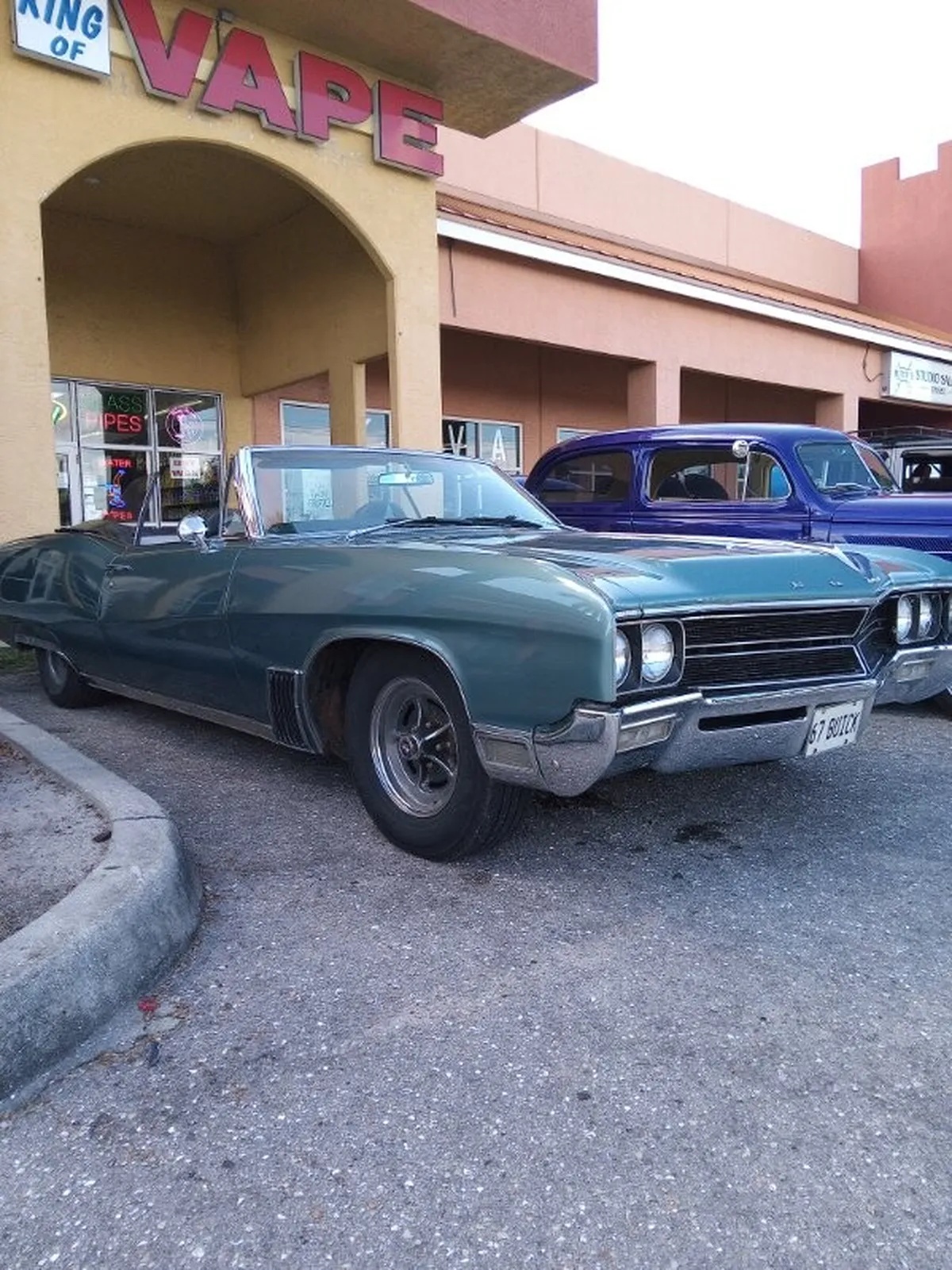 Buick-Wildcat-1967-Blue-Black-15