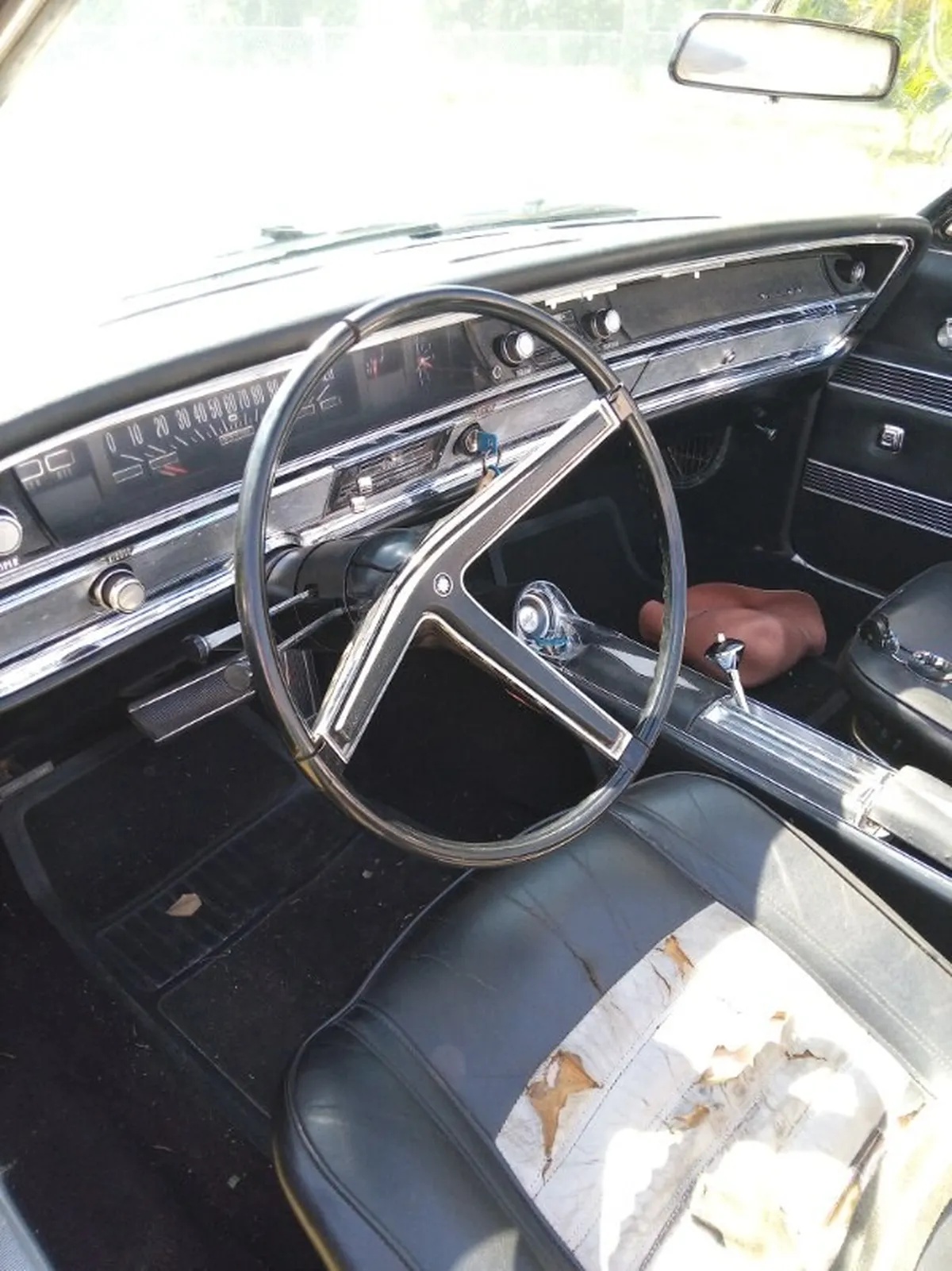 Buick-Wildcat-1967-Blue-Black-17