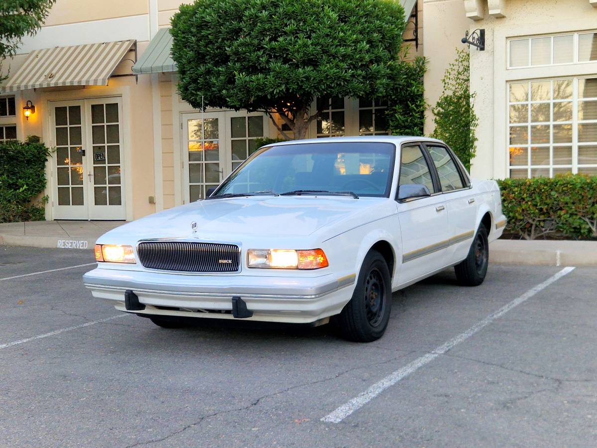Buick-century-1994-20