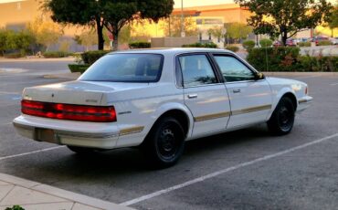 Buick-century-1994-7